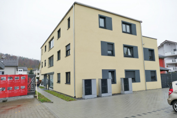 Attraktive Kapitalanlage mit Entwicklungspotenzial in Waldshut-Tiengen, 79761 Waldshut-Tiengen, Mehrfamilienhaus