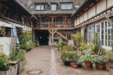 Bild - Historischer Winzerhof – Wohnanlage mit kleinem Gewerbeanteil