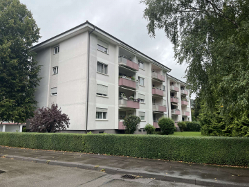 Leerstehende 2-Zimmer-Wohnung im Dachgeschoss mit Garagenstellplatz, 79761 Waldshut-Tiengen, Wohnung