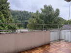 Balkon - Leerstehende 2-Zimmer-Wohnung im Dachgeschoss mit Garagenstellplatz