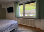 Schlafzimmer - Vermietete Eigentumswohnung im 1.OG mit großem Balkon und KFZ-Stellplatz im Freien