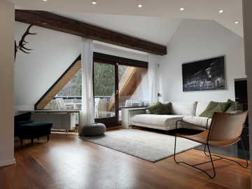 Bezugsfreie 4-Zimmer-Maisonettewohnung mit zwei Stellplätzen in Freiburg-Günterstal, 79100 Freiburg, Maisonettewohnung