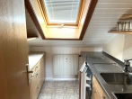 Dachgeschosswohnung mit KFZ-Stellplatz in schöner Lage - Küche