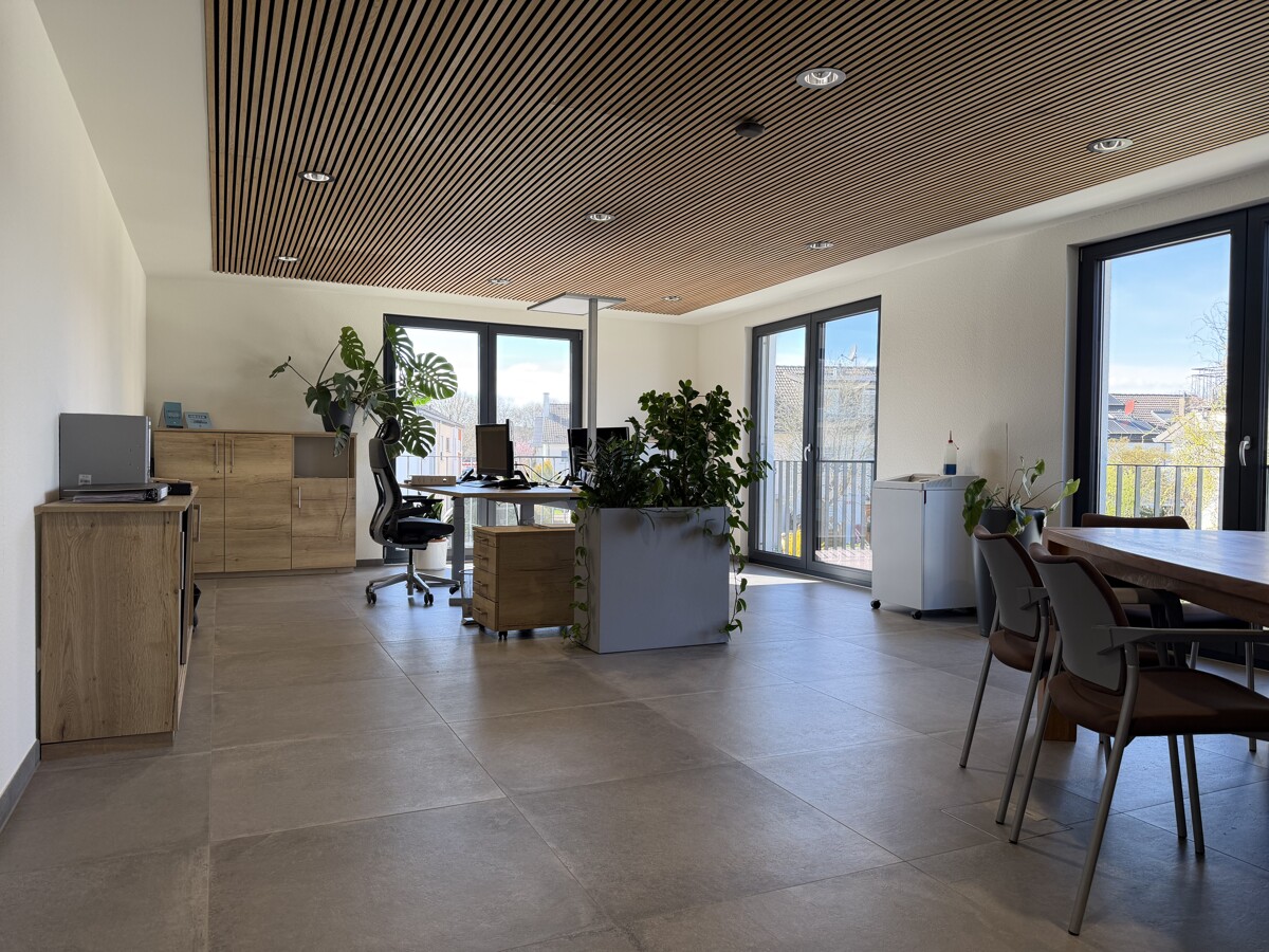Büro 1