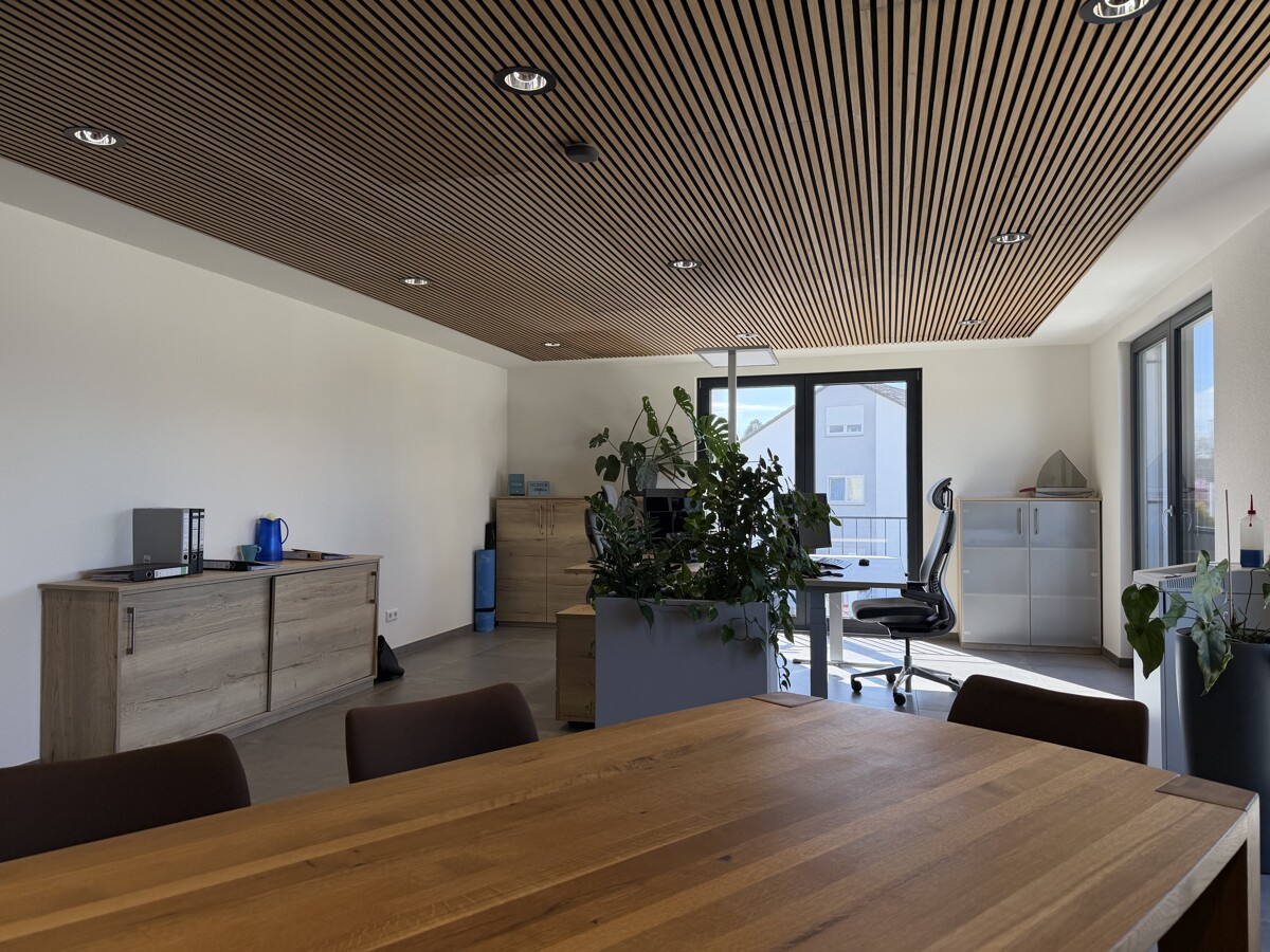 Büro 1