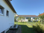 Garten_hinter_Haus - RESERVIERT: Freistehendes Einfamilienhaus mit Garage in ruhiger Wohngegend