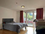 Schlafzimmer - Vermietete 2-Zimmer-Wohnung im 1.DG mit großem Balkon und KFZ-Stellplatz im Freien