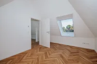 Weiteres Schlafzimmer im 1. DG