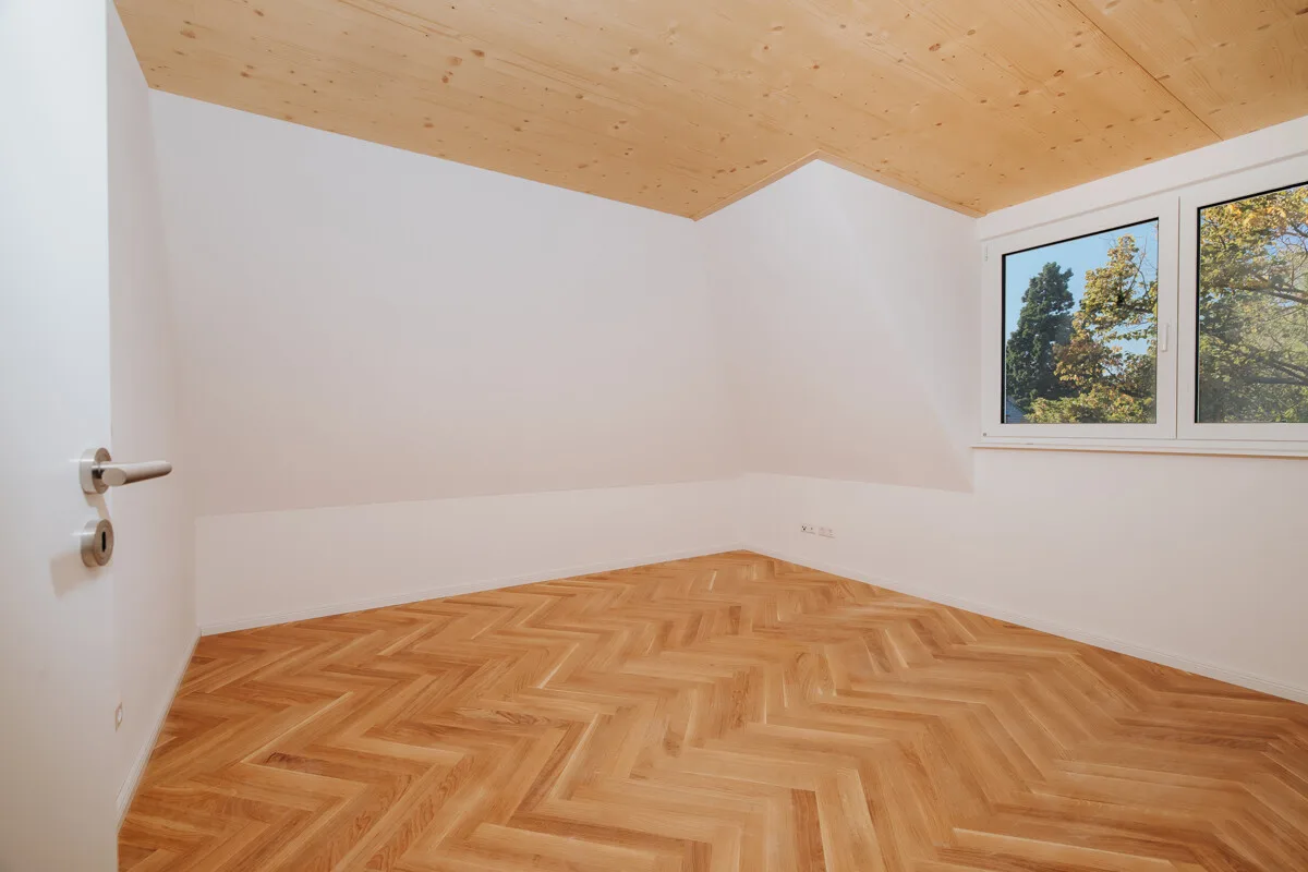 Schlafzimmer im 1. DG