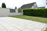 Neuwertige Doppelhauhälfte mit PV-Anlage, Garage & Garten - Terrasse