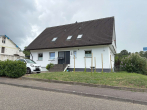 Bild - Moderne Eigentumswohnung in gepflegtem Zweifamilienhaus auf Erbbaurecht