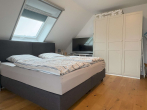 Bild - Moderne Eigentumswohnung in gepflegtem Zweifamilienhaus auf Erbbaurecht