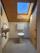 Gäste-WC im Dachgeschoss - Bezugsfreies Einfamilienhaus mit großer Terrasse, Garage und schönem Garten