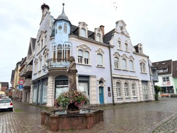 Denkmalgeschütztes Wohn- & Geschäftshaus im Zentrum von Zell am Harmersbach, 77736 Zell am Harmersbach, Wohn- und Geschäftshaus