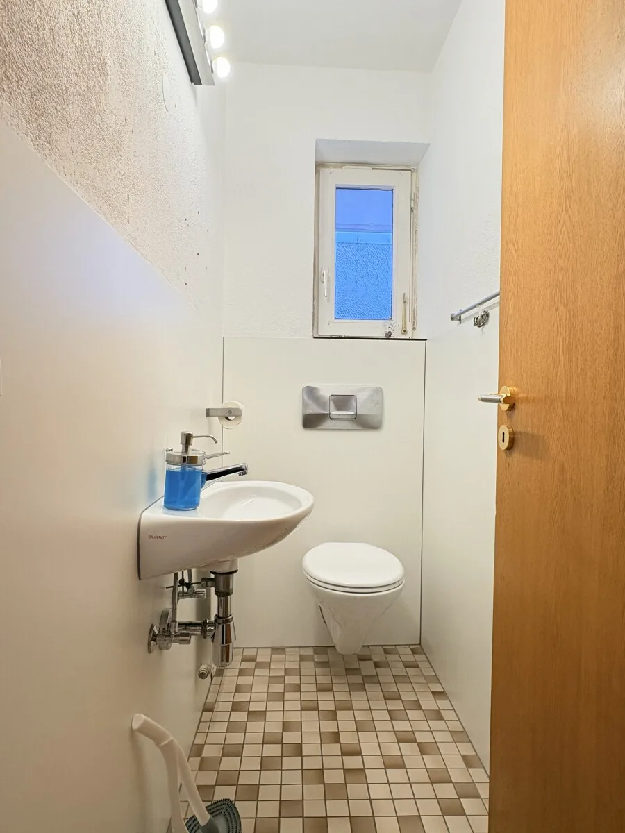 WC2