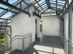 Aufz_Treppe - Maisonettewohnung im Dachgeschoss mit exklusivem Vogesen- und Hochburg-Blick
