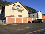 Frontansicht(3) - Bezugsfreie 3-Zimmer-Dachgeschosswohnung mit Balkon und Garage in Waldkirch-Buchholz