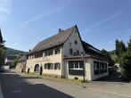 Titelbild - Historische Gaststätte „Rebstock“ mit 16 Gästezimmern am Kaiserstuhl