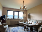 Wohnzimmer - Bezugsfreie 4,5-Zimmer-Wohnung mit Loggia und Tiefgaragenstellplatz in ruhiger Lage