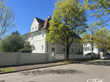 Mehrfamilienhaus mit 6 sanierten Wohnungen – vermieten oder als Eigentumswohnungen verkaufen, 77933 Lahr/Schwarzwald, Mehrfamilienhaus